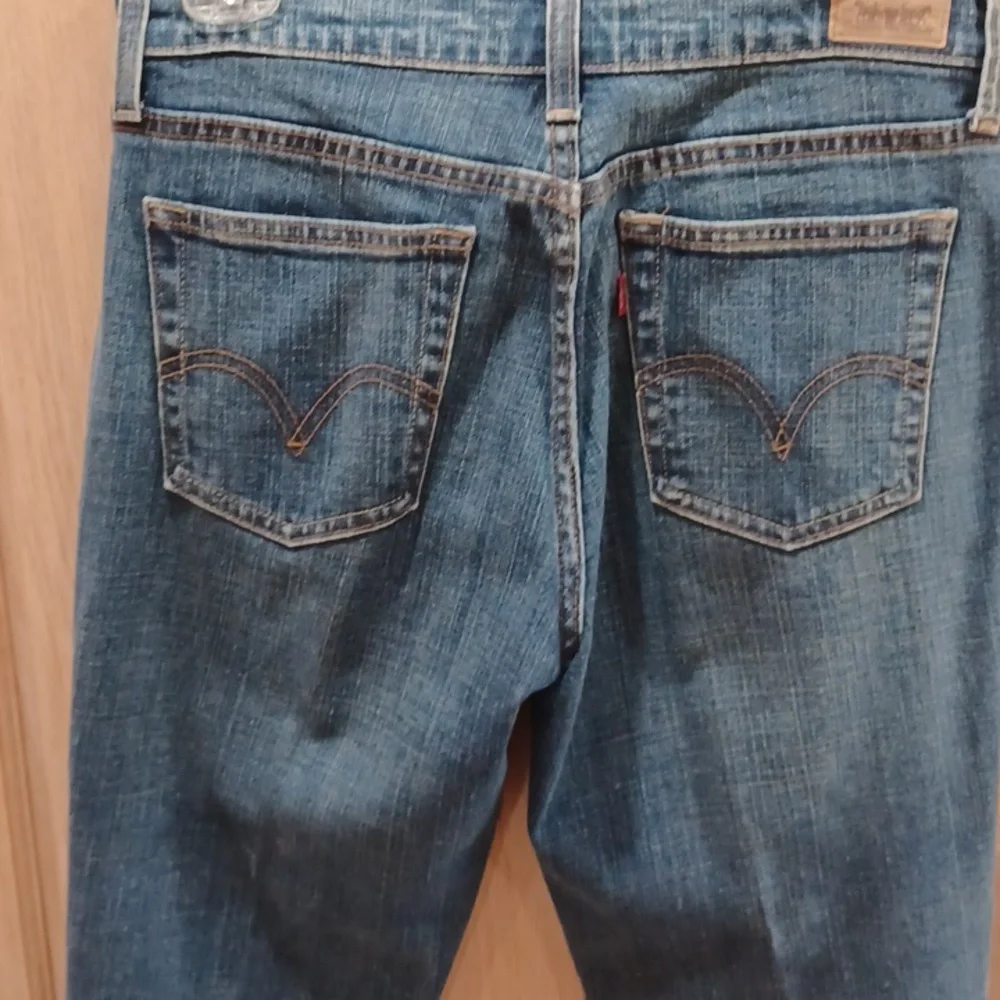 Levi's 505 Straight Leg Jeans - Picture 2 of 7